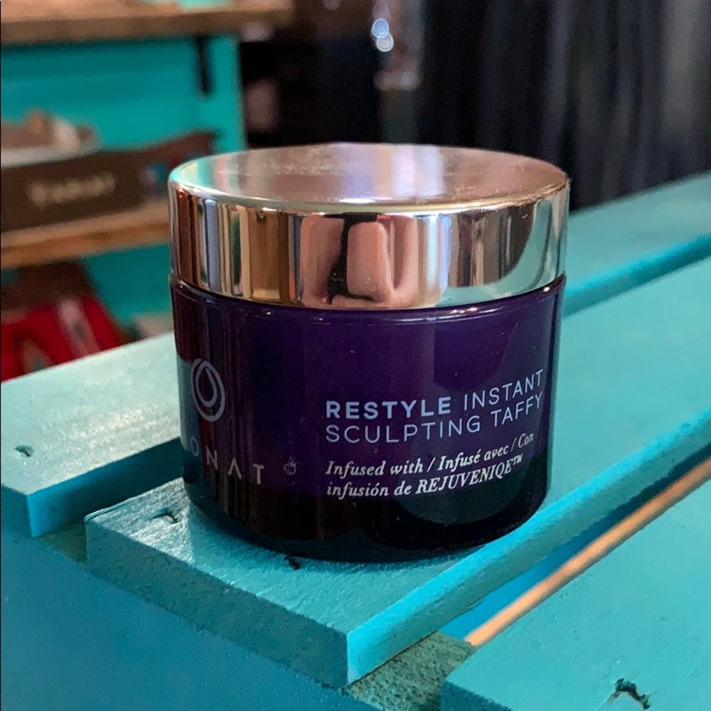 Monat Sculpting Taffy